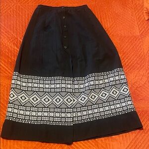 Vintage Black and White Embroidered Patterned Women's Maxi Skirt